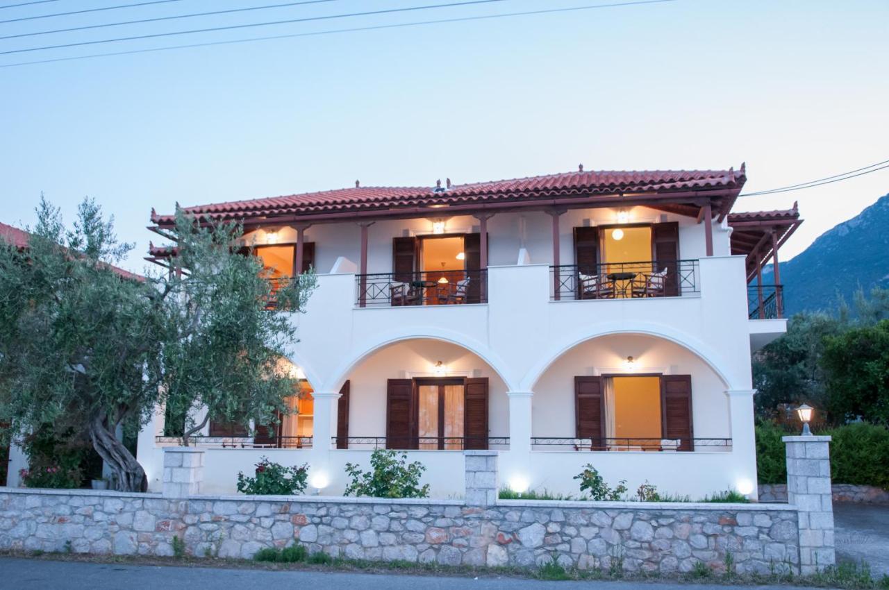 Polichni Otel Leonídion Dış mekan fotoğraf