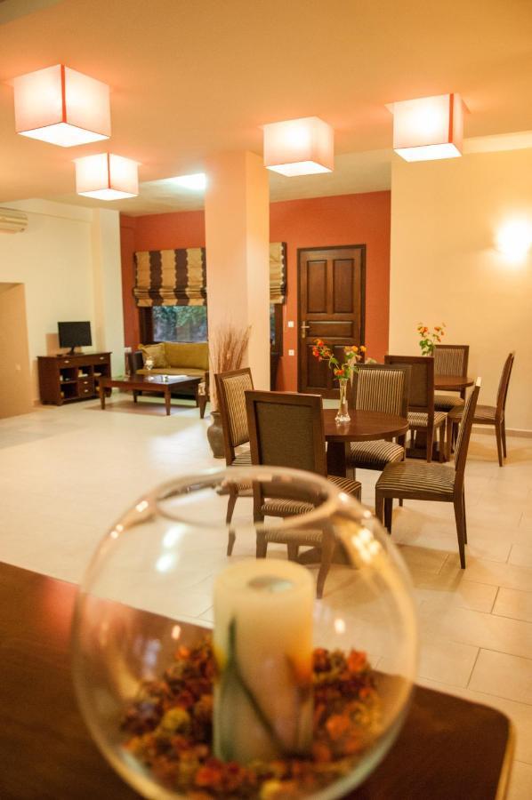 Polichni Otel Leonídion Dış mekan fotoğraf