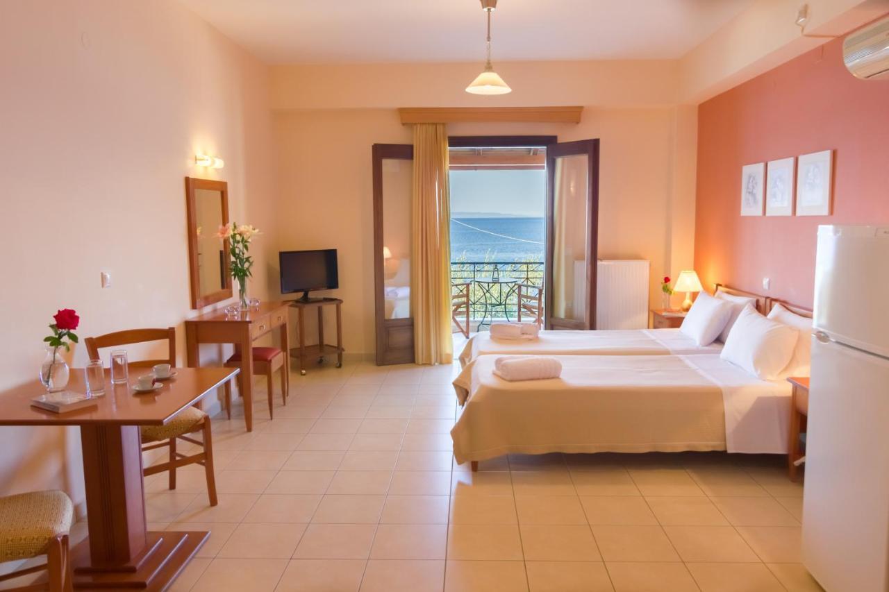 Polichni Otel Leonídion Dış mekan fotoğraf