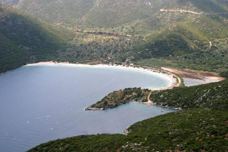 Polichni Otel Leonídion Dış mekan fotoğraf